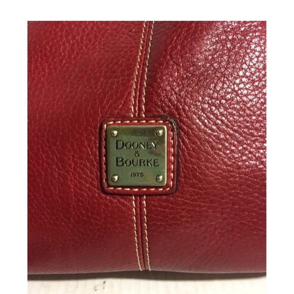 Dooney bourke Vibrant Red Leather Crossbody Bag with Adjustable Straps - Picture 5 of 11
